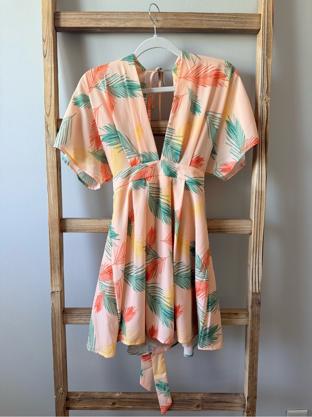 Backless flowy mini dress NWT